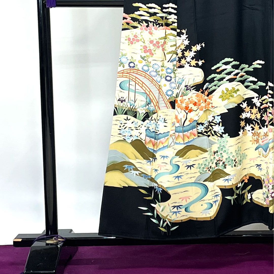 黒留袖 身丈154.5cm 裄丈62cm 袷 京友禅 風景模様 糸輪に覗き木瓜 正絹 Aランク 五つ紋 黒系 1111000883210