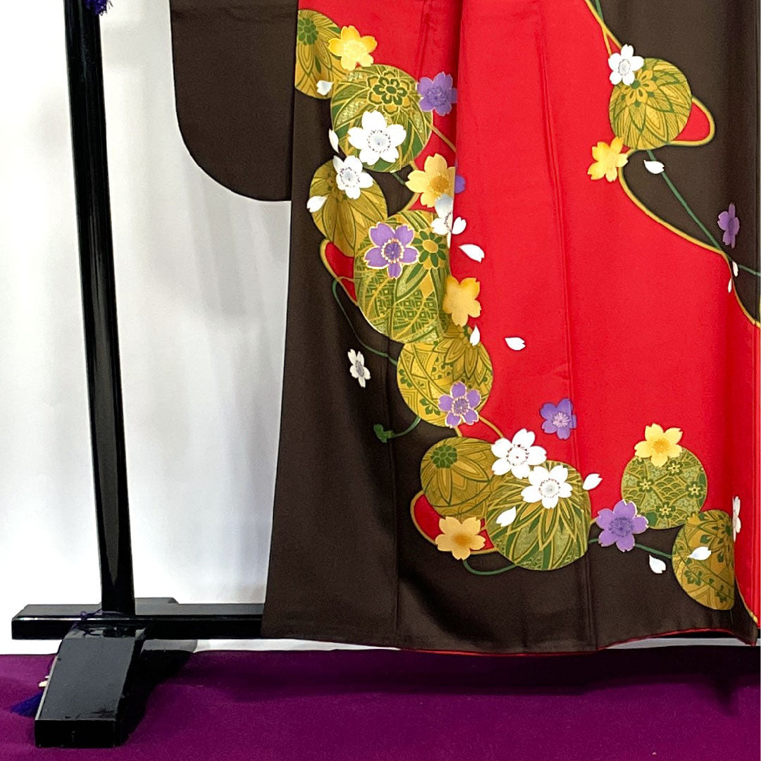 振袖 身丈159.5cm 裄丈65.5cm 袷 生臙脂色 赤墨色 鞠 桜 正絹 Sランク グラデ 1113001232399