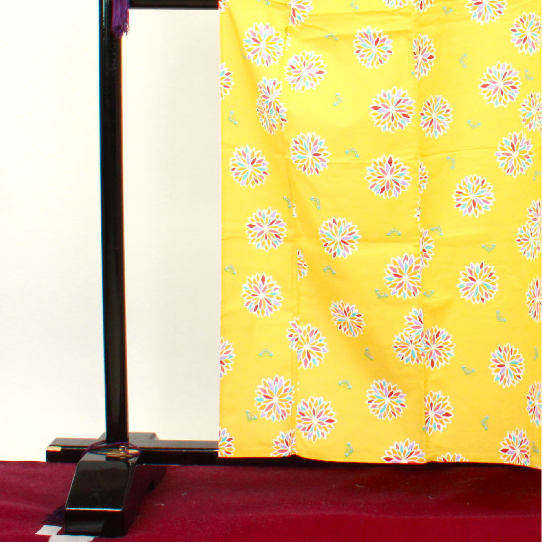 浴衣 支子色 抽象模様 木綿 Sランク 単衣 身丈160.5cm 裄丈64cm 黄系 1118001232423