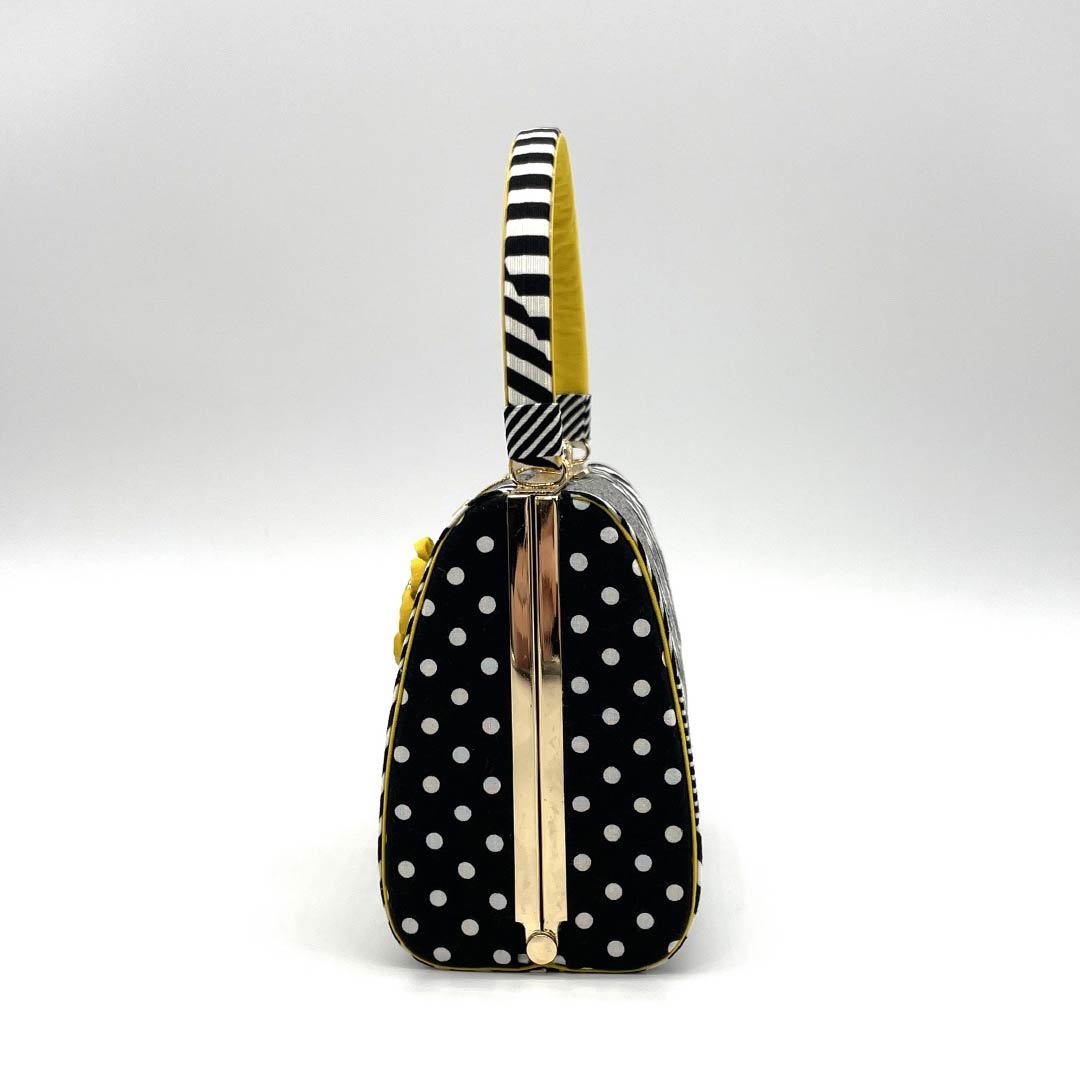 和装バッグ カジュアル 黒色(くろいろ) モノトーン ストライプ 幾何学模様 黒系 NEWランク 113900063110