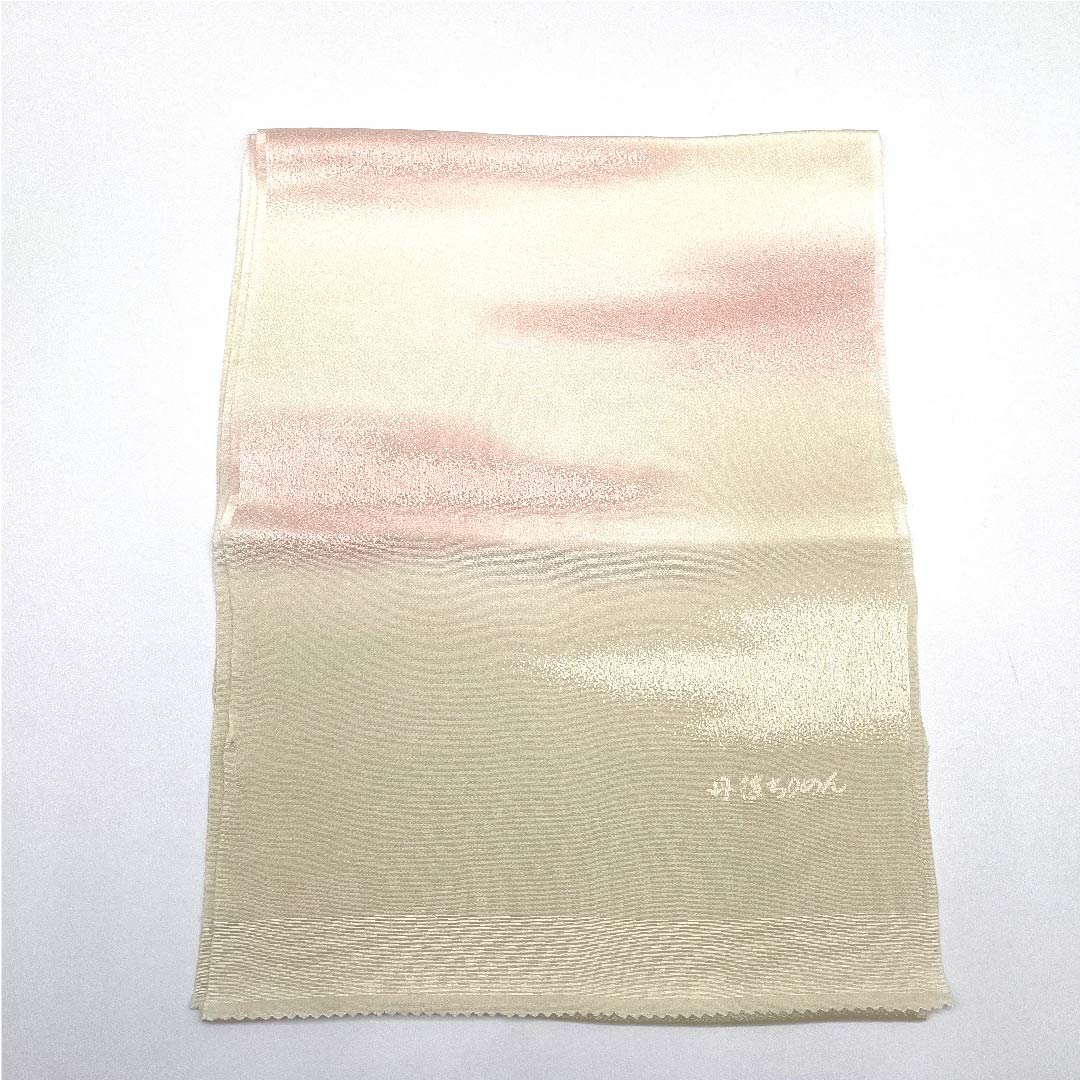 (新古品) 帯揚げ 正絹 フォーマル 鳥の子色(とりのこいろ) 丹後ちりめん 雲取り 新古品 長さ約174cm 幅約29cm Sランク クリーム系 1136000112915