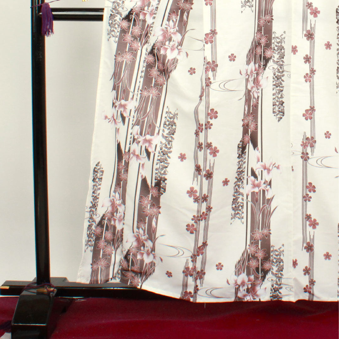 浴衣 桜 菖蒲 紅葉 木綿 Aランク 単衣 身丈161cm 裄丈66.5cm 白系 1118003203411