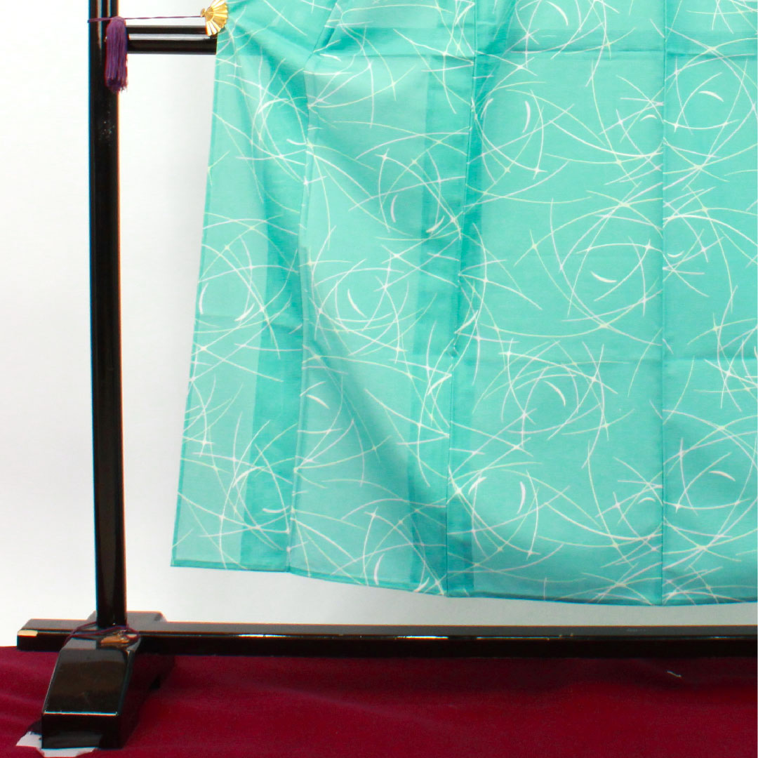 夏物 ポリエステル 小紋 身丈154.5cm 裄丈61.5cm 水浅葱色(みずあさぎいろ) 洗える着物 幾何学模様 絽 Sランク 水色系 1132001722224