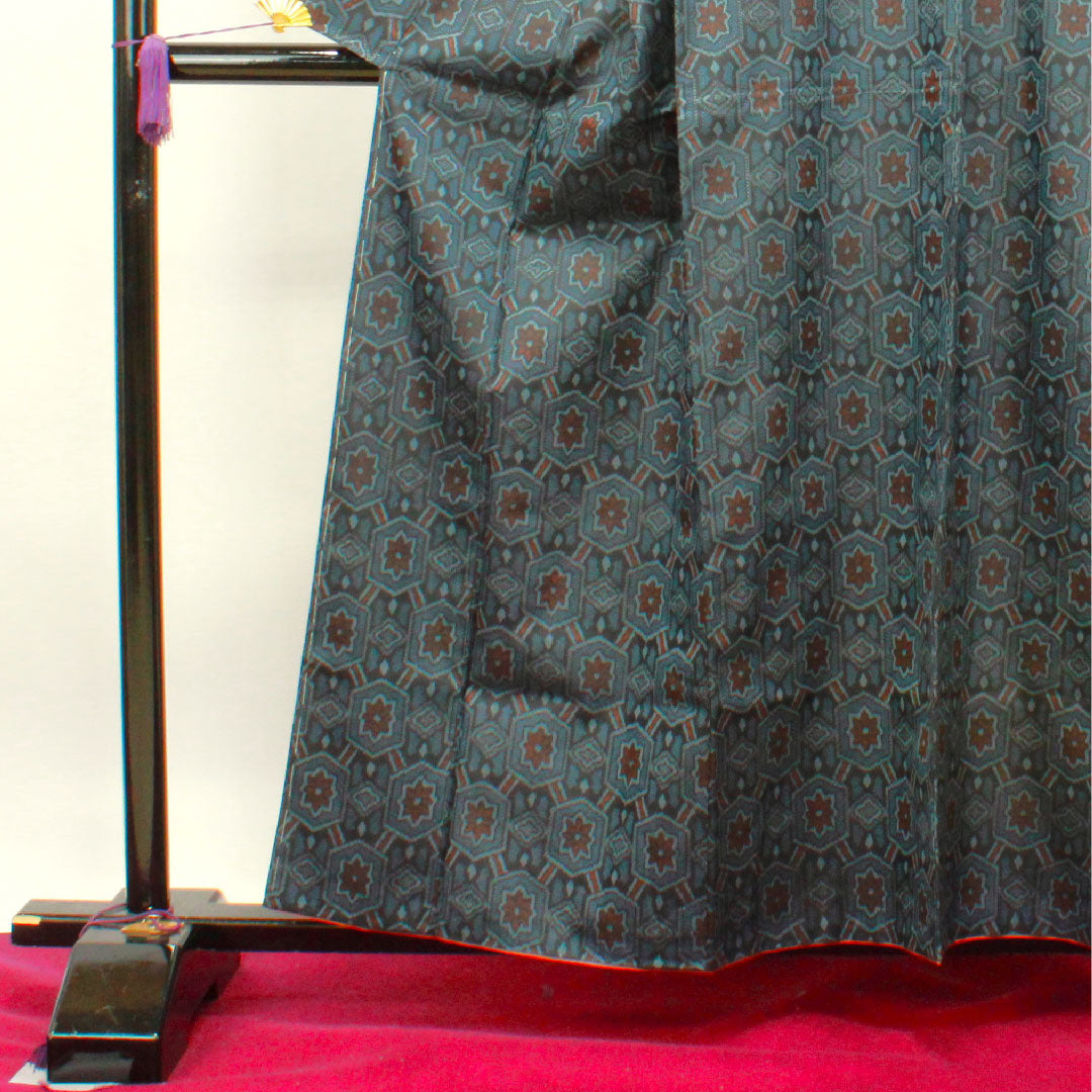 村山大島紬 身丈159.5cm 裄丈62.5cm アンサンブル 幾何学模様 正絹 Aランク 袷 紺系 1116002843318
