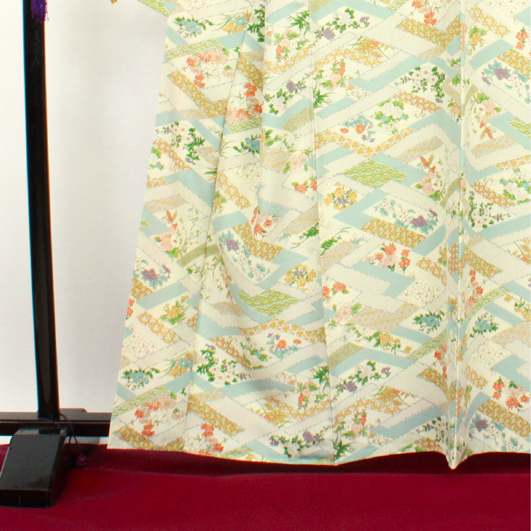 小紋 身丈163.5cm 裄丈64cm 袷 変り松皮菱 草花模様 正絹 Aランク 白系 1115002393411