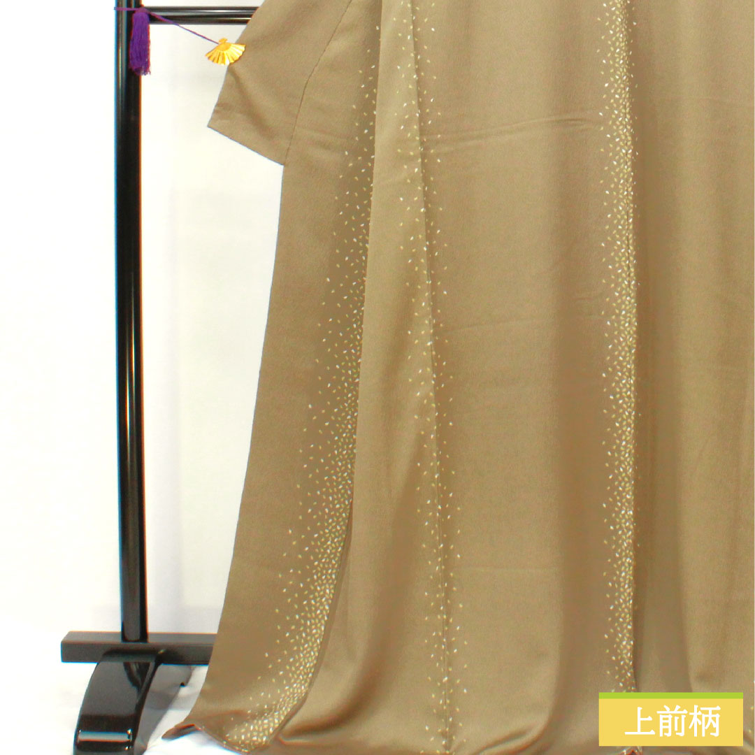 小紋 正絹 身丈170.5cm 裄丈66.5cm 袷 砂色(すないろ) 花びら散らし Aランク グレー系 1115004703622