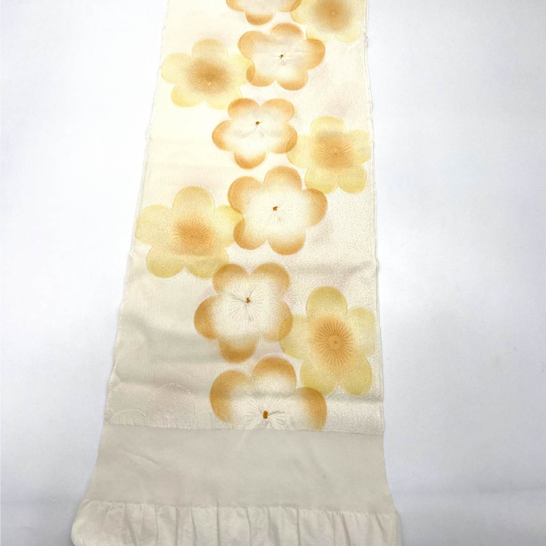 帯揚げ 正絹 Aランク セミフォーマル 乳白色(にゅうはくしょく) 部分絞り 花 長さ約168cm 幅約27.5cm 白系 1136003113911
