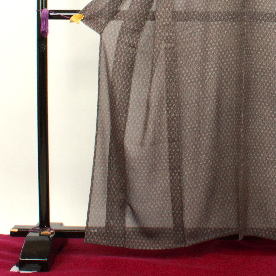 夏物 正絹 小紋 身丈160cm 裄丈63.5cm 黒鼠色(くろねずいろ) 幾何学模様 絽 Aランク 茶系 1132001673414