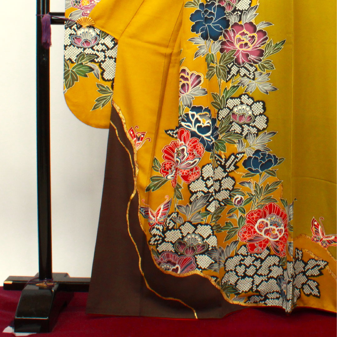 振袖 身丈164cm 裄丈66cm 袷 八丈色 京紅型 蝶 草花模様 正絹 Sランク 黄系 1113001742423