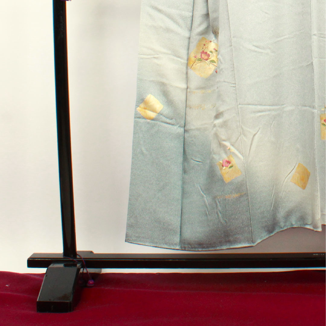 訪問着 袷 身丈149.5cm 裄丈62cm 白銅色 刺繡 金彩 草花模様 正絹 Bランク グレー系 1112001794122