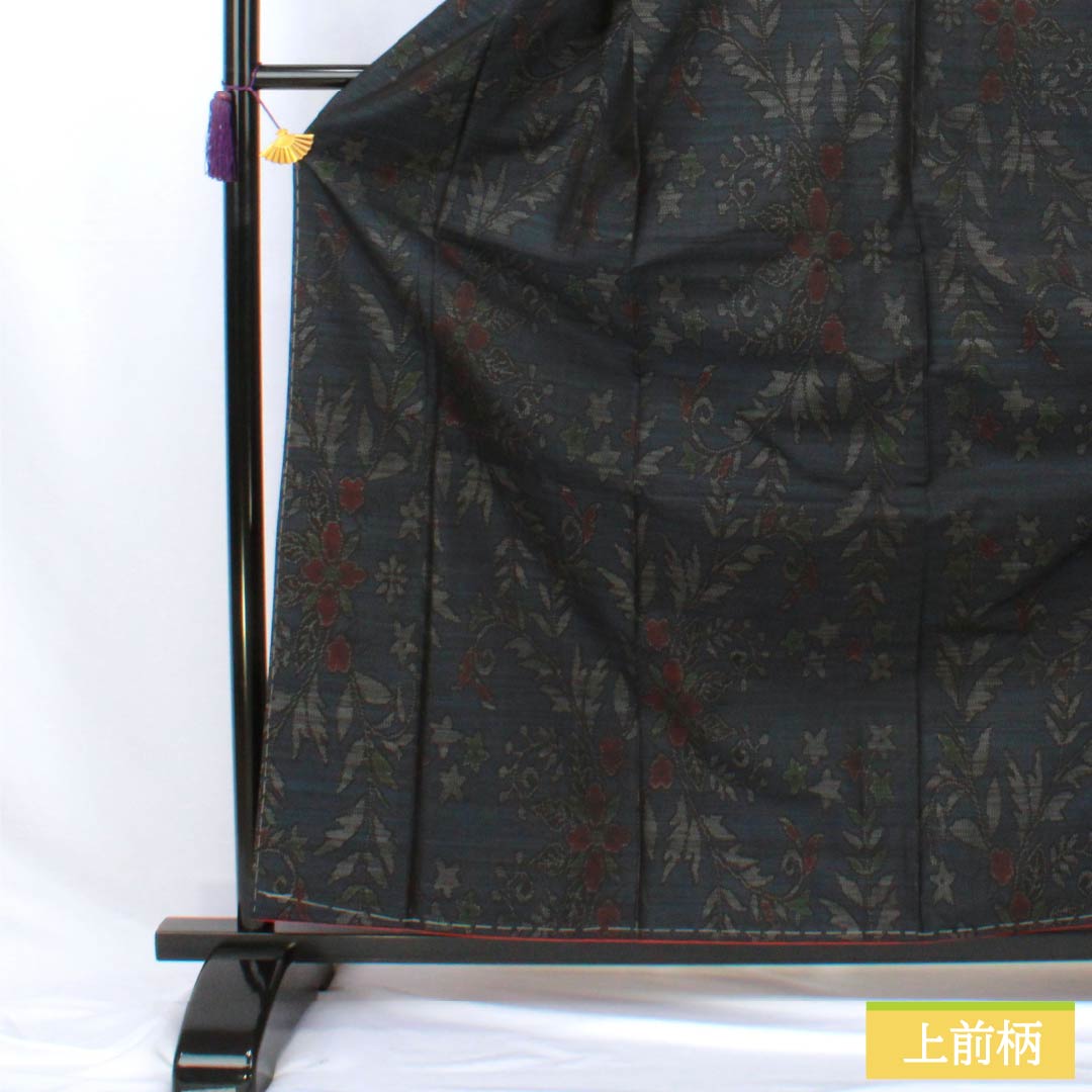 紬 正絹 Sランク 身丈164.5cm 裄丈60.5cm 大島紬 横双絣 草花 袷 紺系 1116004602418
