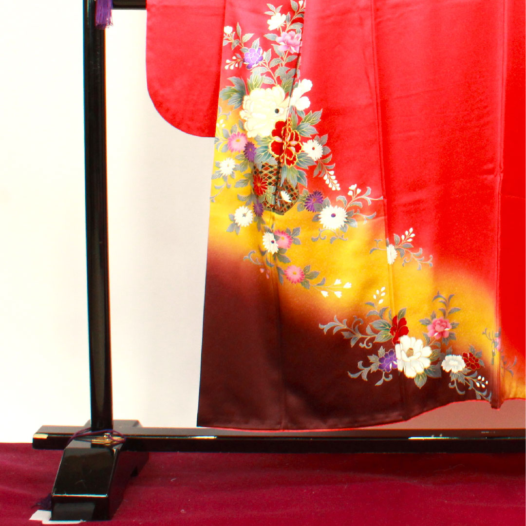 振袖 身丈153.5cm 裄丈63cm 袷 赤紅色 京友禅 草花模様 正絹 Aランク 赤系 1113001523212