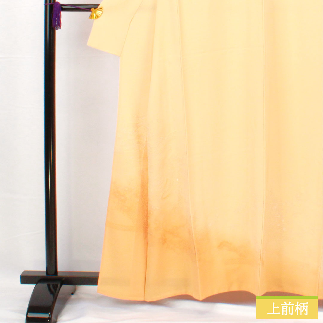 訪問着 正絹 胴抜き 身丈158cm 裄丈66.5cm 薄柑子色(うすこうじいろ) 刺繍 草花模様 一つ紋 揚羽蝶 付下げ Sランク 橙系 1112005602326