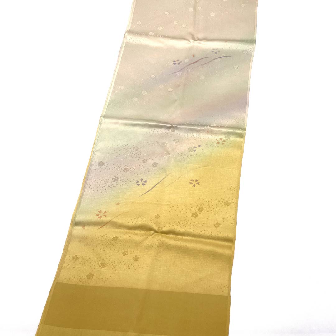 Obiage (kimono sash tie) pure silk S-rank semi-formal, kikarakami-iro (yellow-orange), kasumi-bokashi (hazy gradation) cherry blossoms and plums, length approx. 171cm, width approx. 29cm, yellow, 1136004602923