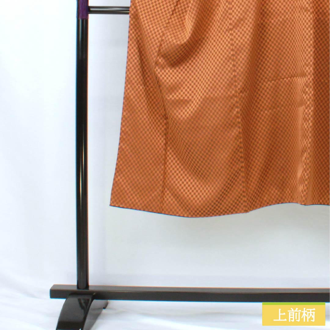 男物 ポリエステル Sランク 身丈133.5cm 裄丈66.5cm 濃朽葉色(こいくちばいろ) 市松模様 背抜き仕立て 半衿付き 袷 橙系 1119001372326