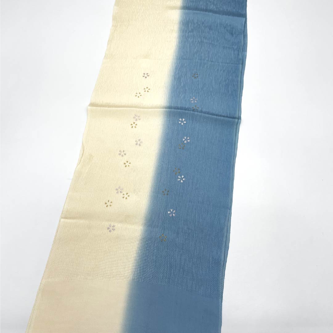 帯揚げ 正絹 Aランク カジュアル 練色(ねりいろ) 水色(みずいろ) ぼかし バイカラー 長さ約172cm 幅約29cm グラデーション系 1136004763999