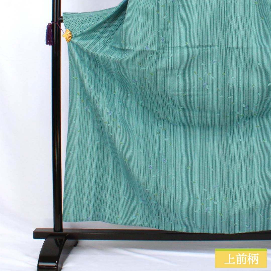 小紋 ポリエステル Aランク 身丈164cm 裄丈63cm 単衣 花緑青色(はなろくしょういろ) 型染 縞 花びら 居敷当て付き 緑系 1115007863419