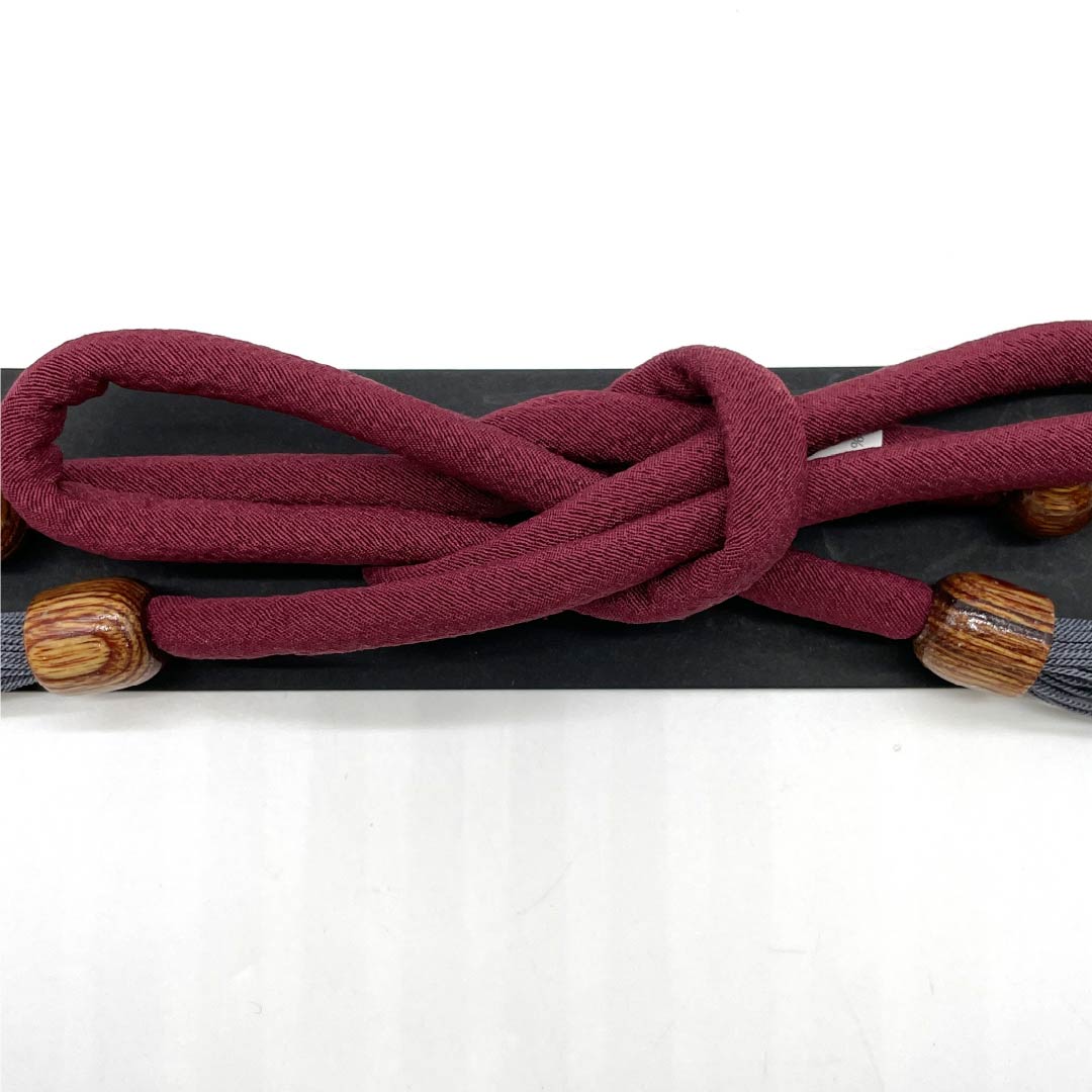 羽織紐 正絹 NEWランク カジュアル 深蘇芳色(ふかきすおういろ) 撚り房 もろ縄結び 蝶結び 丸ぐけ 紫系 1121000061920