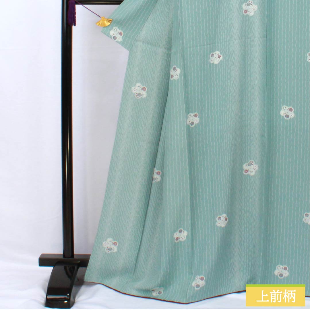 Komon, pure silk, length 166.5cm, sleeve length 70cm, lined, Kinuta celadon color, stencil dyeing, yoroke stripes, plum blossom, soft guard, S rank, light blue, 1115005332524
