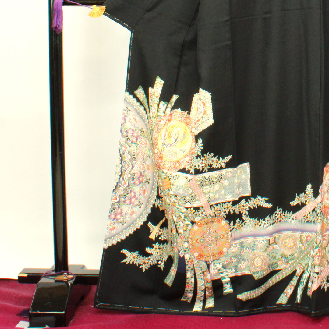 黒留袖 身丈166cm 裄丈65.5cm 袷 しつけ糸付き 未使用品 京友禅 華文 束ね熨斗 垂れ蔦 正絹 Sランク 五つ紋 黒系 1111001082510