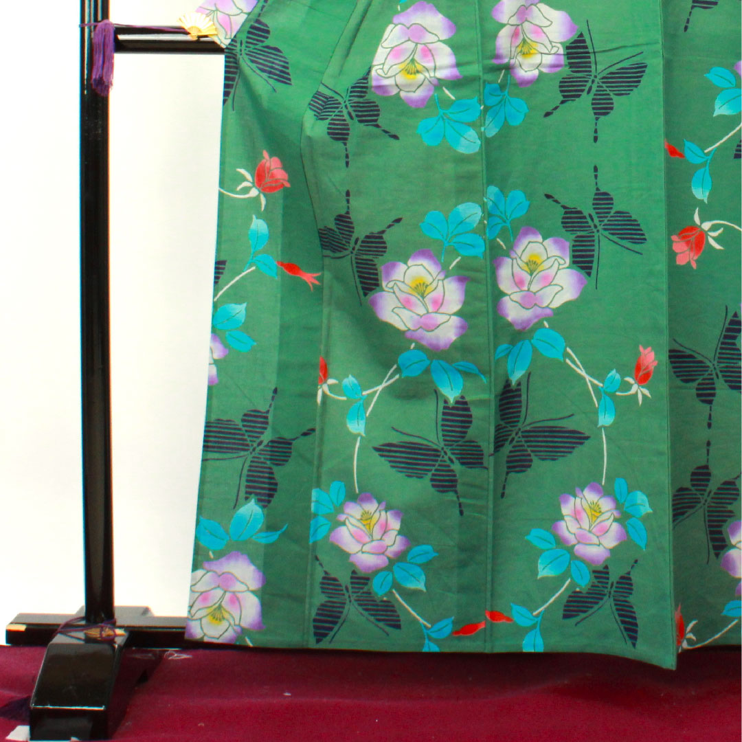 浴衣 萌葱色 薔薇 蝶 木綿 Sランク 単衣 身丈162cm 裄丈64cm 緑系 1118002852419