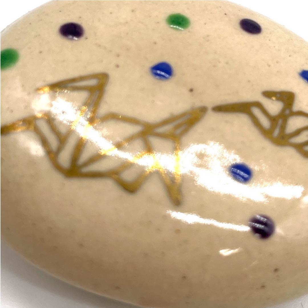 (新古品) 帯留め 陶磁器 カジュアル 薄香色(うすこういろ) 清水焼 鶴 鳥 長さ約3.5cm 幅約4cm Sランク ベージュ系 1137000072925