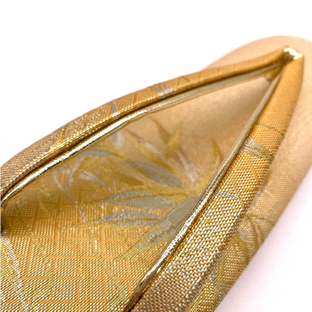 (新古品)草履 帯地 金色(きんいろ) 未使用品 留袖用 佐賀錦 長さ23.5cm Mサイズ 金系 Sランク 1122001252221