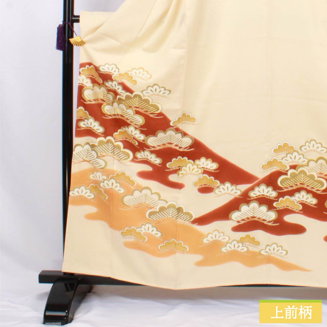 色留袖 正絹 Aランク 身丈160.5cm 裄丈62.5cm 袷 練色(ねりいろ) 三つ紋 五三桐 大丸別誂え 京友禅 金駒刺繡 松 三つ紋 クリーム系 1111001993415