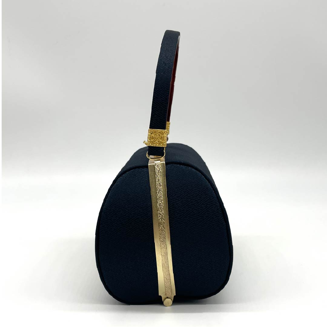 和装バック フォーマル 黒色(くろいろ) 振袖用 刺繍 桜 黒系 Aランク 113900017310