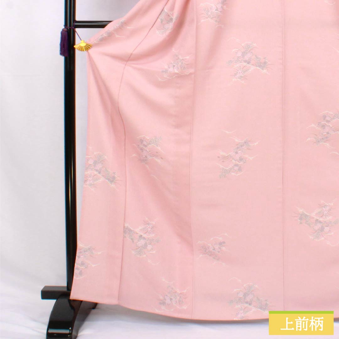 小紋 ポリエステル Sランク 身丈167.5cm 裄丈67cm 単衣 曙色(あけぼのいろ) 型染 遠山 草花 洗える着物 ピンク系 1115007872513