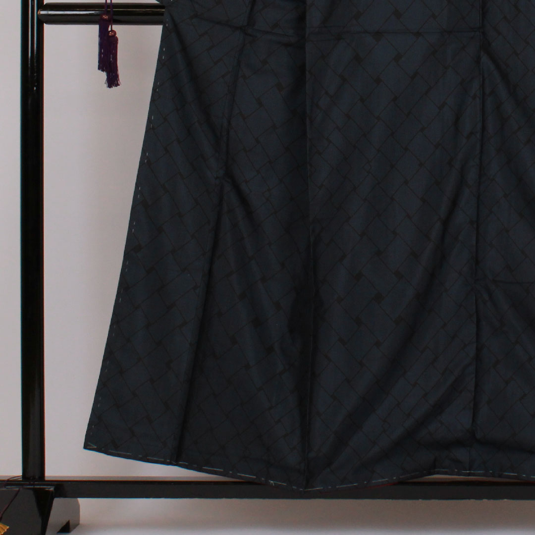 大島紬 身丈158cm 裄丈63cm 正絹 Sランク 袷 紺系 1116000512318