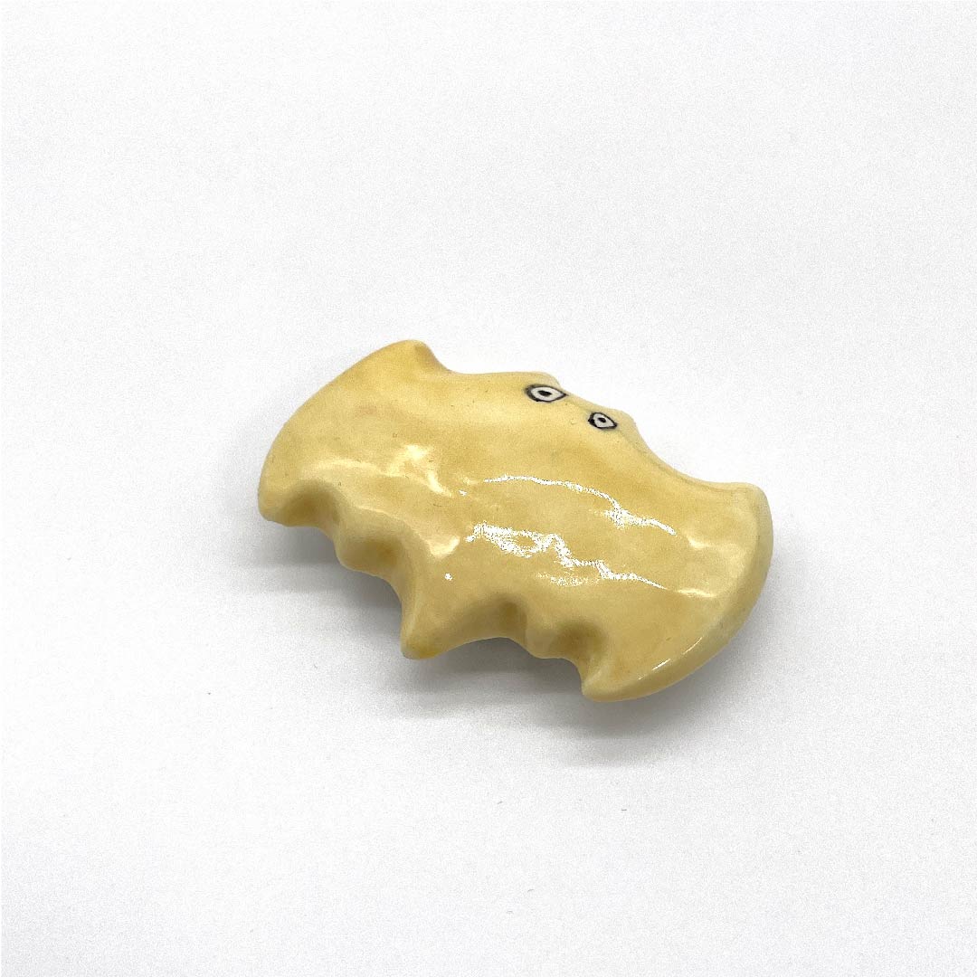 (新旧货) 腰带扣 陶瓷 休闲 Kuchinashiro (日本莎草色) 陶瓷 蝙蝠 动物 长约 3.5 厘米 宽约 4.5 厘米 S 级 奶油色 1137000542915