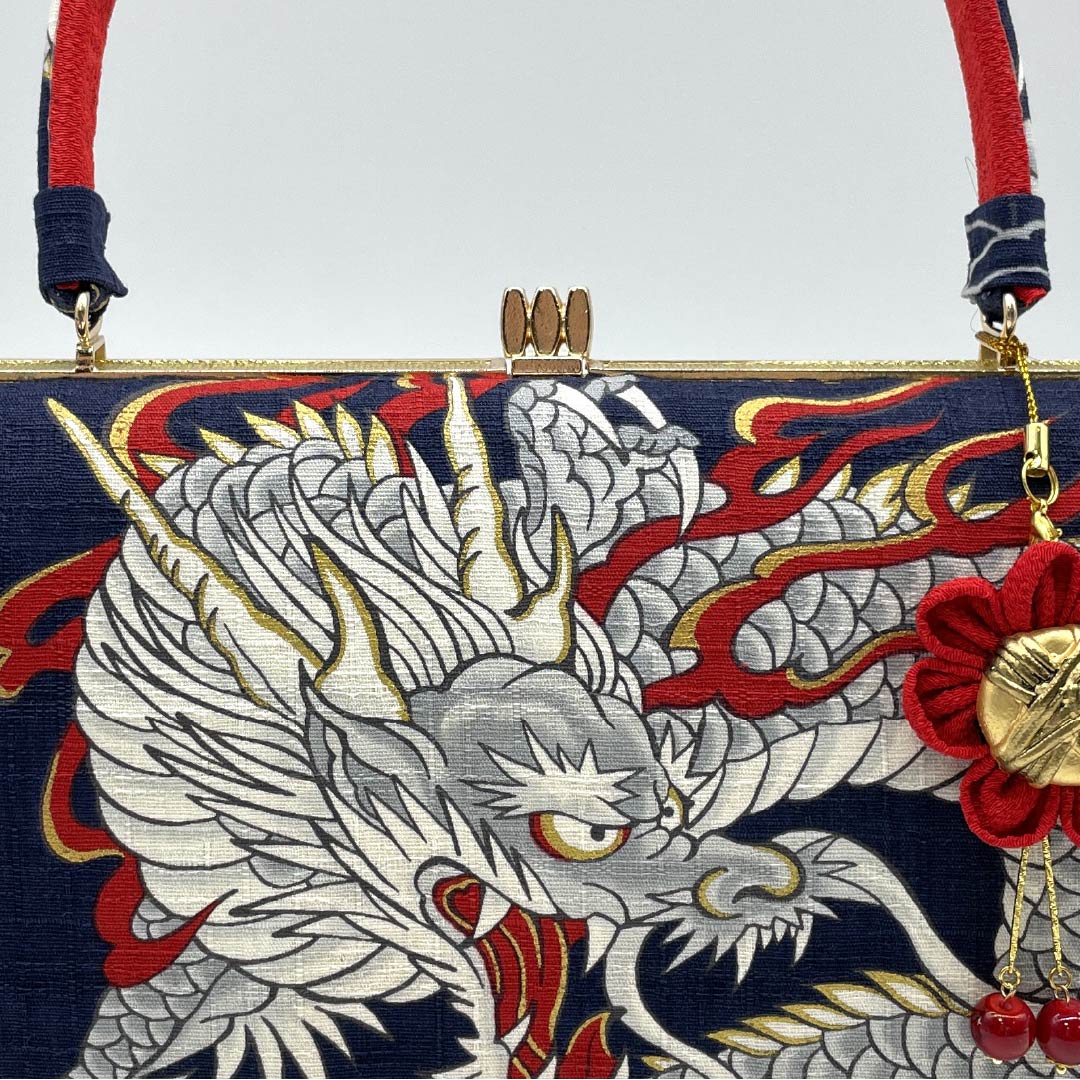 和装バッグ カジュアル NEWランク 相済茶色(あいすみちゃいろ) 白龍 古典柄 ハンドメイド作家 黒系 113900067110