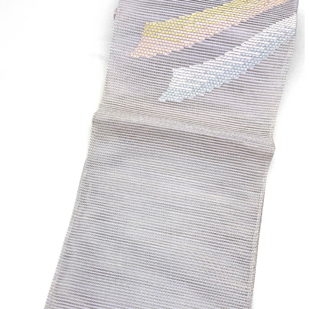 (新品未使用品)袋帯 夏帯 白銅色(はくどういろ) 幾何学模様 夏物 帯丈452cm 正絹 NEWランク ポイント柄 セミフォーマル グレー系 1123008491422