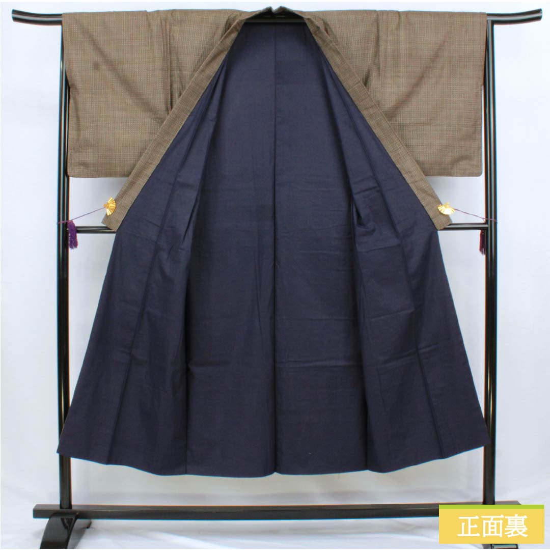 男物 正絹 Sランク 身丈143cm 裄丈63.5cm 憲房色(けんぼういろ) 大島紬 袷 茶系 1119001162414