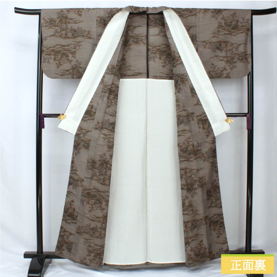 紬 正絹 身丈161.5cm 裄丈66cm 京極生壁色(きょうごくなまかべいろ) 風景模様 居敷当て付き Sランク 単衣 グレー系 1116003802422