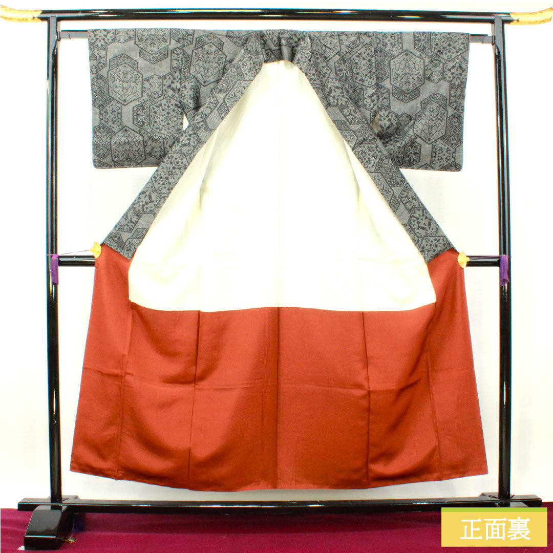 大島紬 正絹 身丈154cm 裄丈63cm 抽象模様 Sランク 袷 黒系 1116003212210