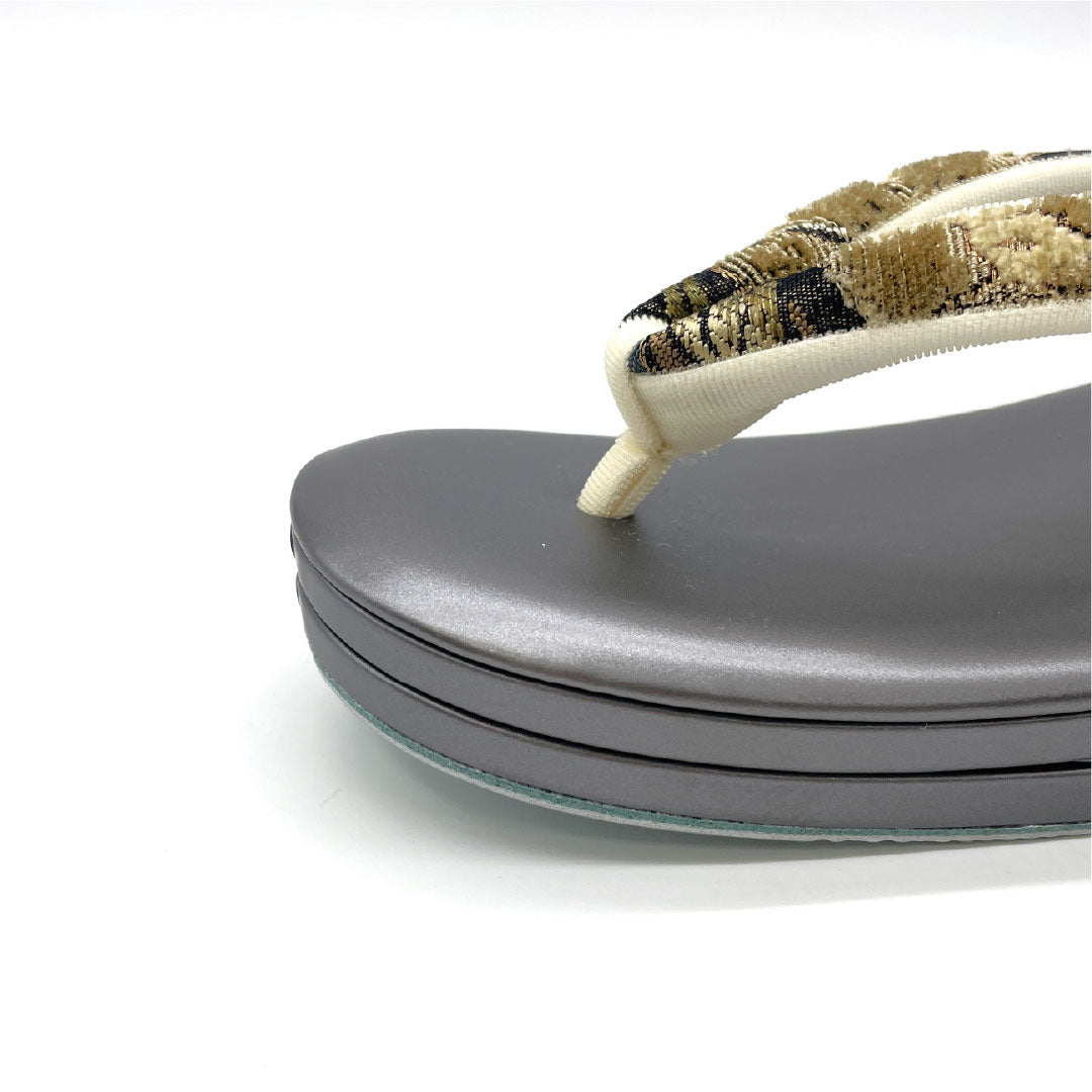 (新古品)草履 皮革 NEWランク セミフォーマル フリーサイズ 天鵞絨 鼻緒キーパー付き 長さ24cm Lサイズ 茶系 1122001351414