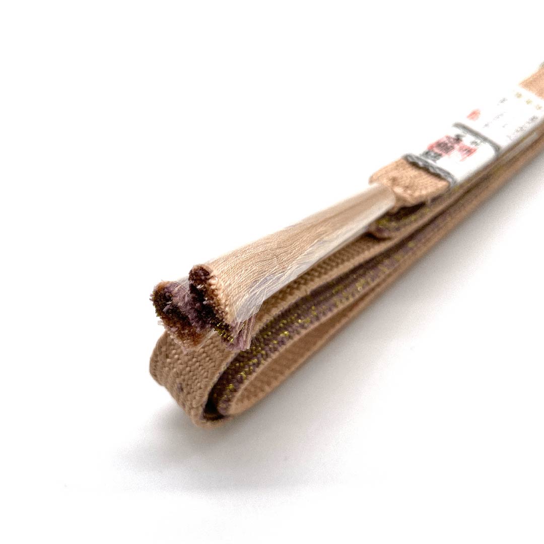 (新古品) 帯締め 正絹 四分紐 赤香色(あかこういろ) 金属糸使用 創作手組紐 特選金銀糸使用 長さ約156cm 幅約1.2cm セミフォーマル Sランク ベージュ系 1135002302325