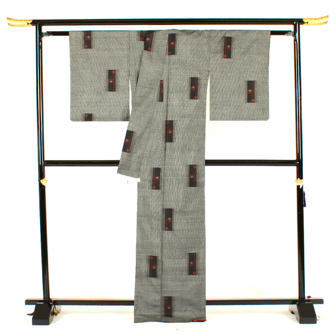 大島紬 身丈170cm 裄丈67cm 経緯絣 一元絣 正絹 Sランク 袷 黒系 1116001372610