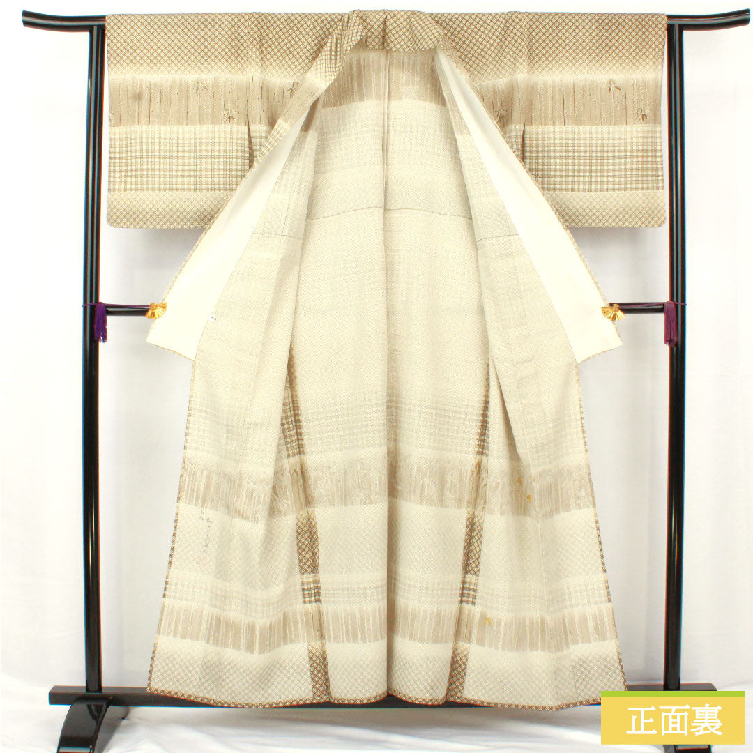 Homongi (formal kimono) made of pure silk, single layer, length 156.5cm, sleeve length 63.5cm, white-brown, by artist, bamboo, pearl-tone finish, Bando Mitsugoro, S rank, beige, 1112006022325