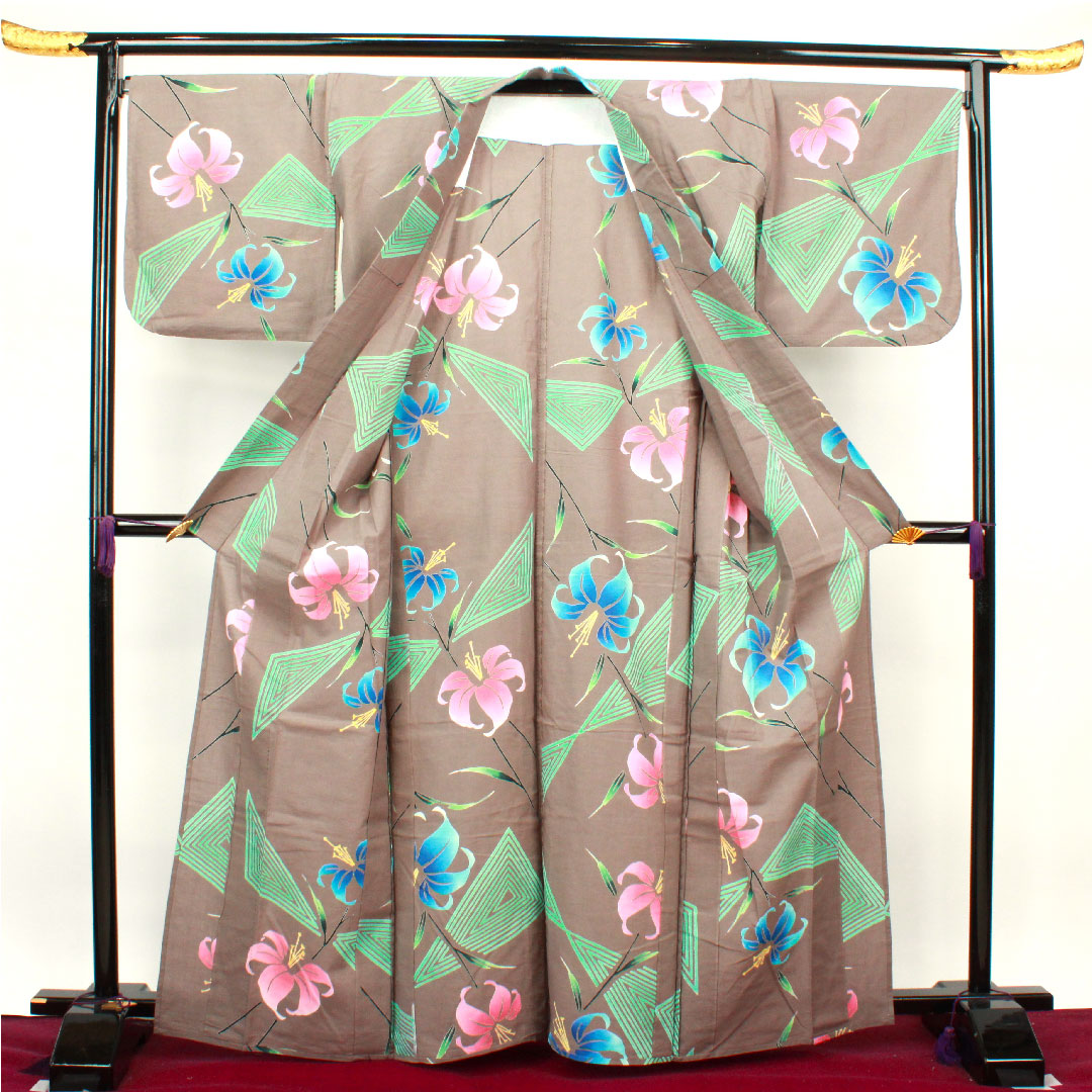 浴衣 消炭色 カサブランカ 幾何学模様 木綿 Sランク 単衣 身丈165.5cm 裄丈71.5cm 茶系 1118002982514