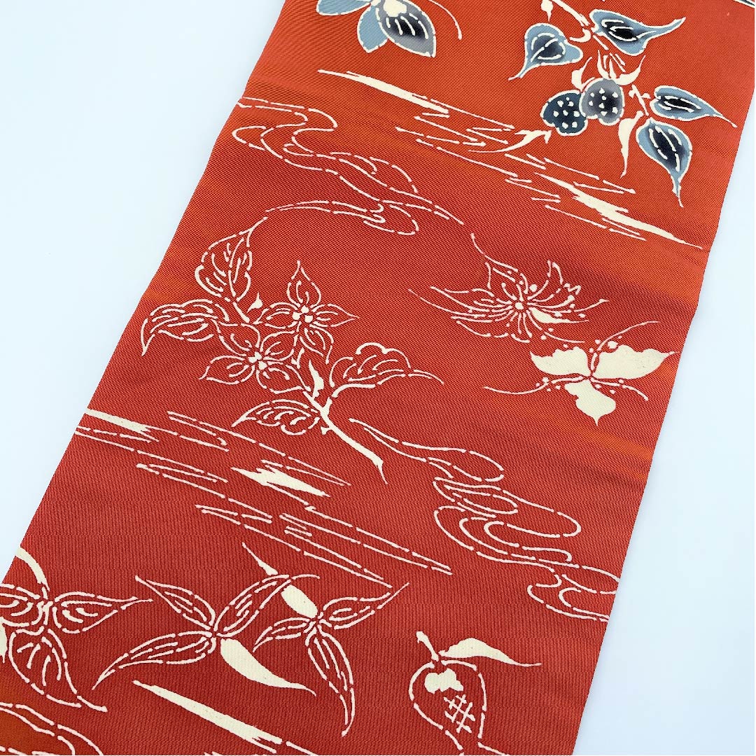 名古屋帯 紅鳶色 蝶 草花模様 帯丈349.5cm 正絹 Bランク 全通 カジュアル 朱系 1124003024316 名古屋仕立て