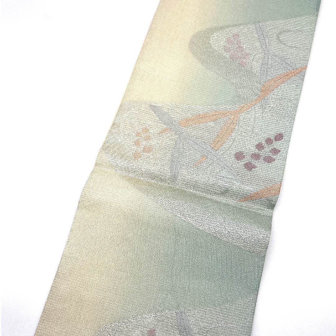 袋帯 薄水色(うすみずいろ) 夏帯 生成り色 花模様 流水 帯丈440cm 正絹 Aランク 六通 フォーマル 青系 1123007303317