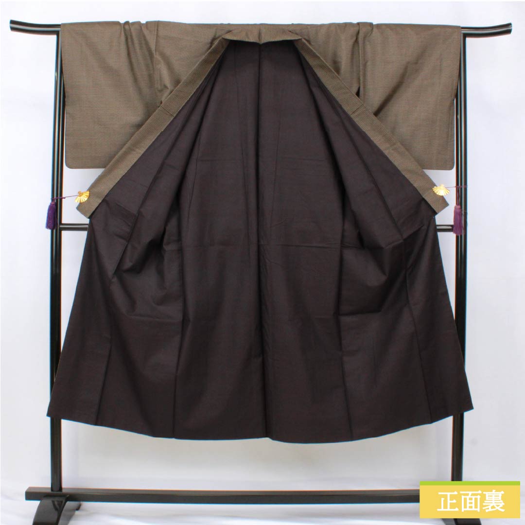 男物 正絹 Sランク 身丈139cm 裄丈68.5cm 落栗色(おちぐりいろ) 大島紬 100亀甲 アンサンブル 袷 茶系 1119001382314