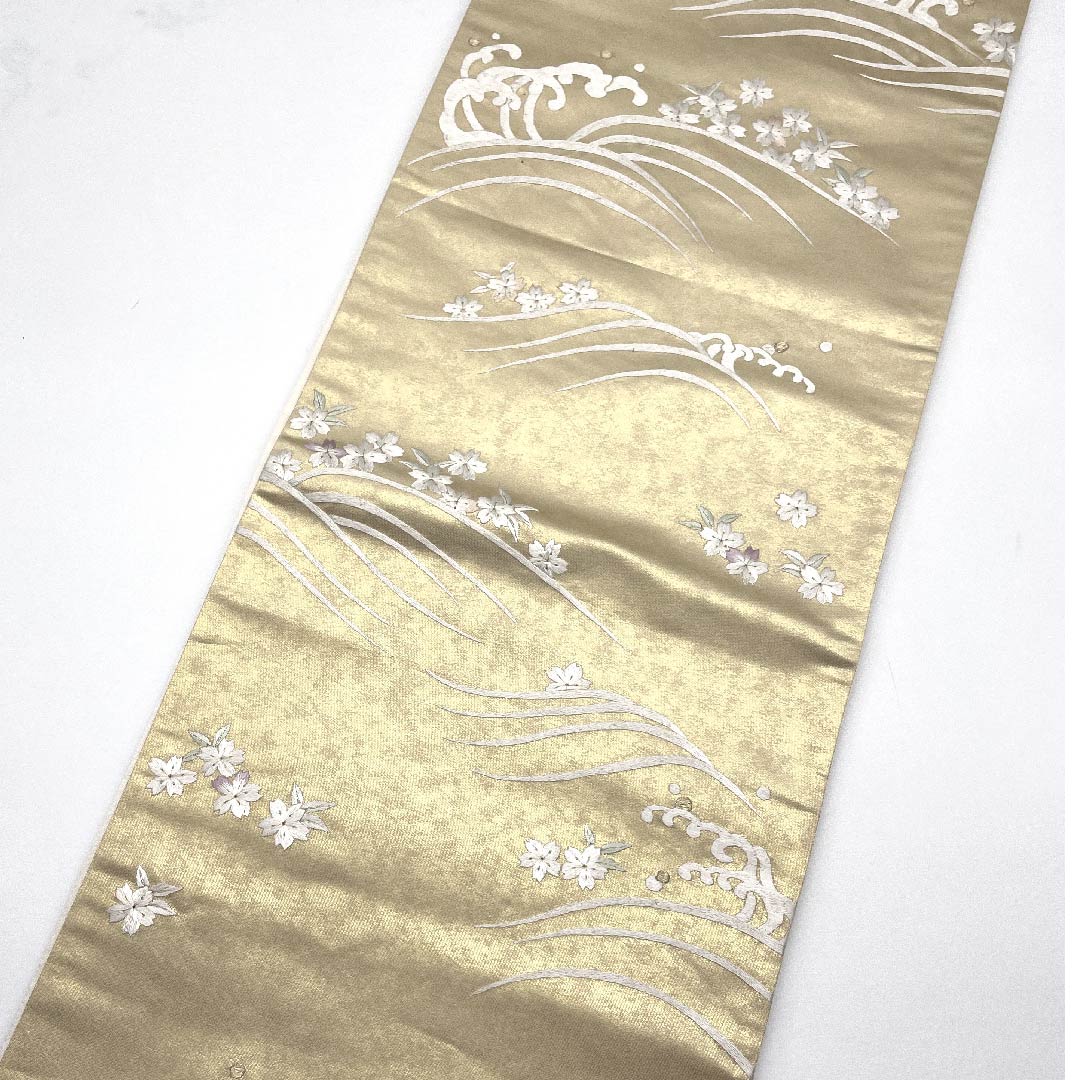 袋帯 薄卵色(うすたまごいろ) 刺繍 桜 波 露芝 帯丈450cm 正絹 Sランク 六通 フォーマル クリーム系 1123008152315