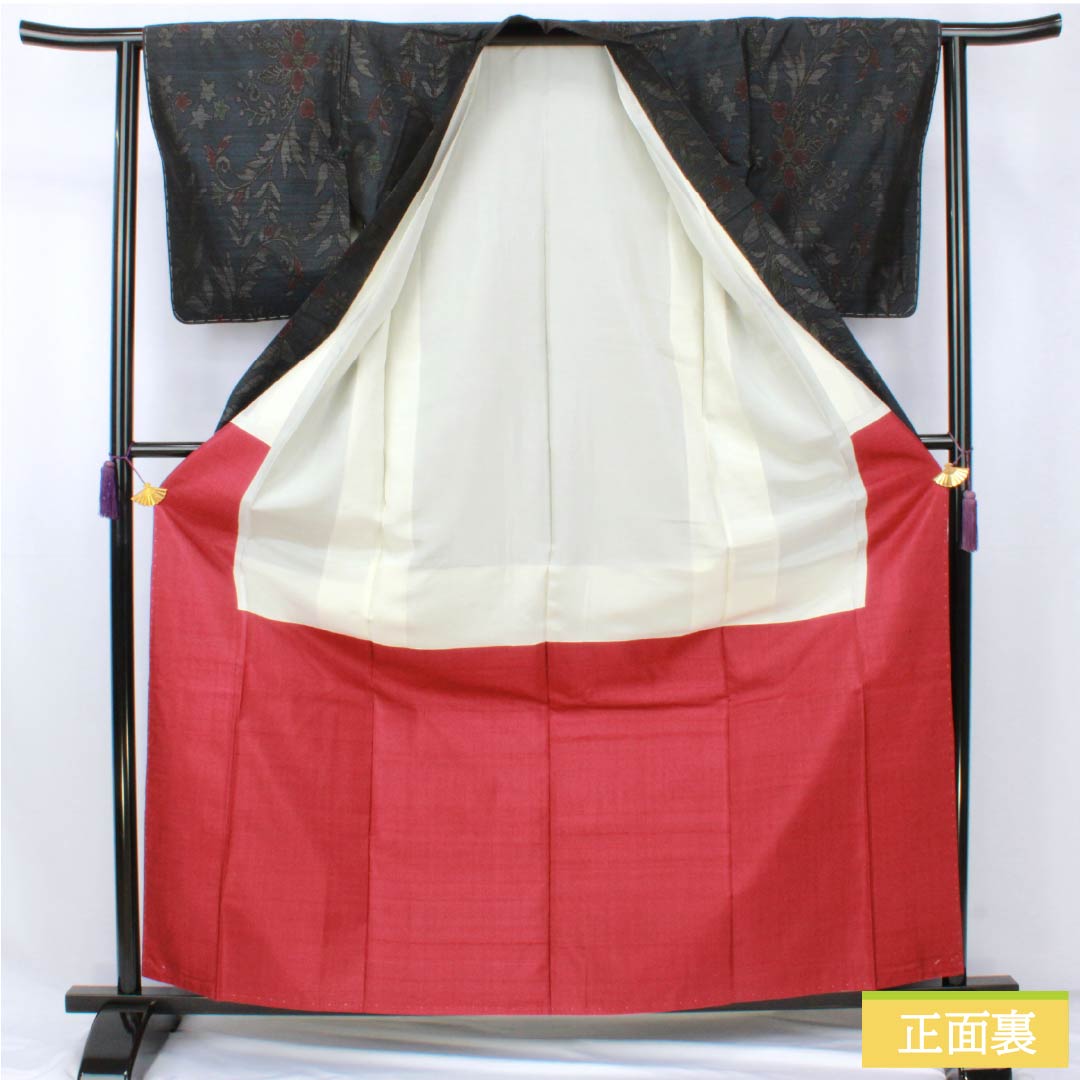 紬 正絹 Sランク 身丈164.5cm 裄丈60.5cm 大島紬 横双絣 草花 袷 紺系 1116004602418