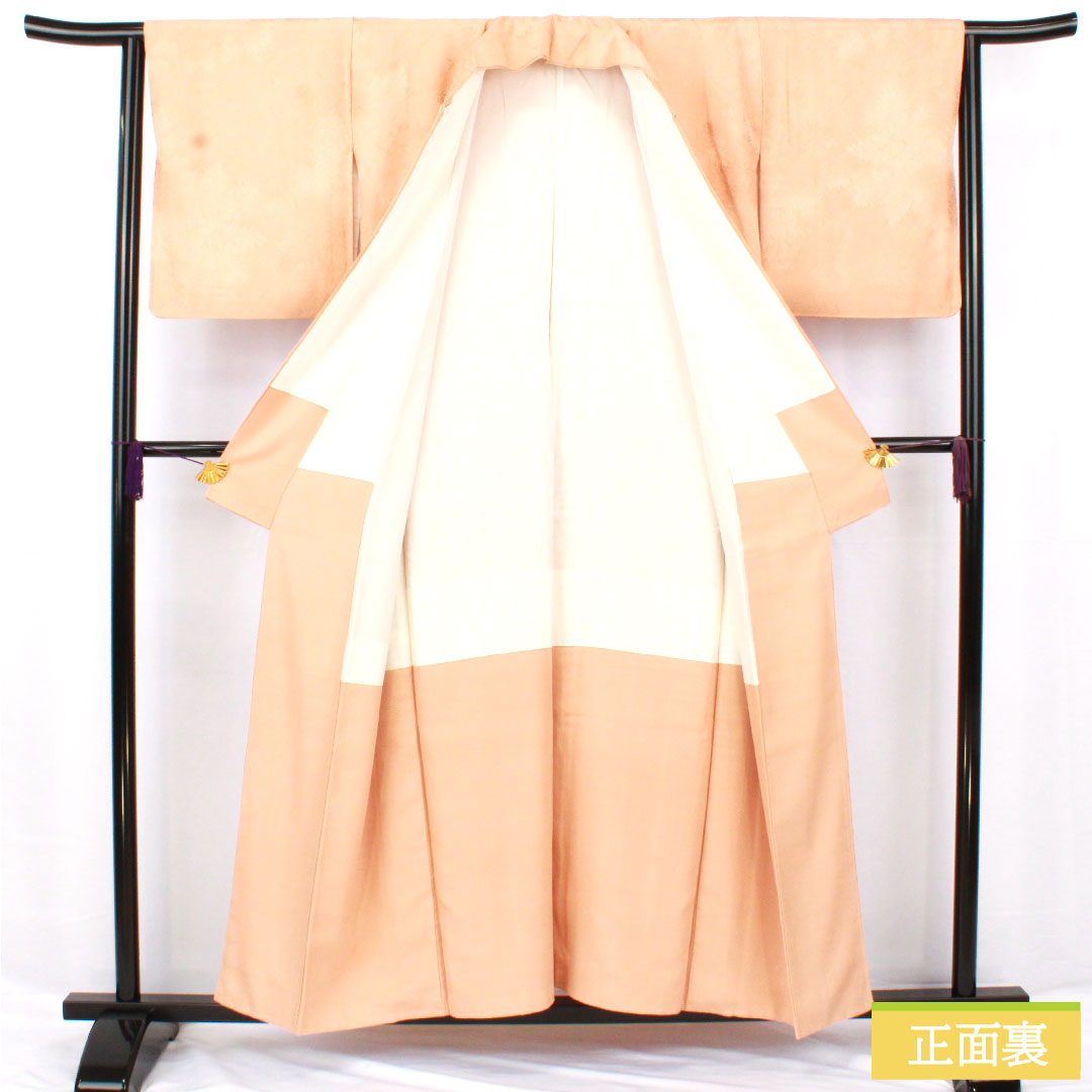 色無地 正絹 身丈156cm 裄丈63.5cm 肌色(はだいろ) 綸子 一つ紋 陰揚羽蝶 袷 Sランク 橙系 1114001902326