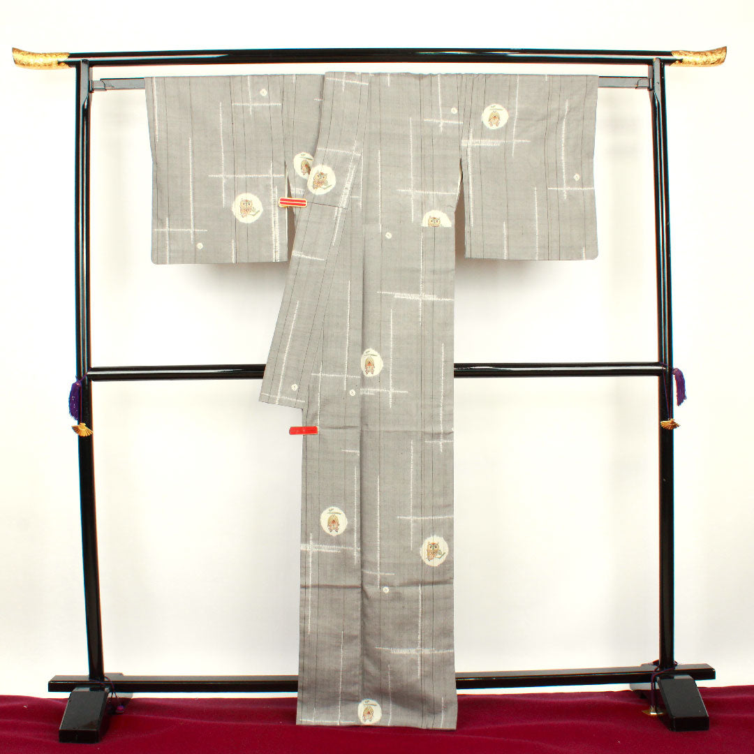 紬 身丈166cm 裄丈67cm 素鼠色 絞り フクロウ 正絹 Sランク 袷 グレー系 1116002022522