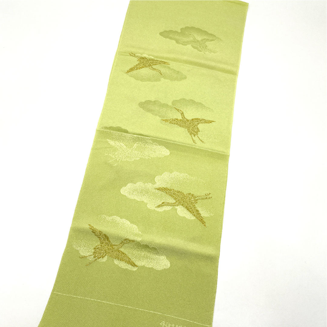 (新古品)帯揚げ 正絹 NEWランク セミフォーマル 若芽色(わかめいろ) 丹後ちりめん 鶴 雲 長さ約170cm 幅約28.5cm 緑系 1136001231919
